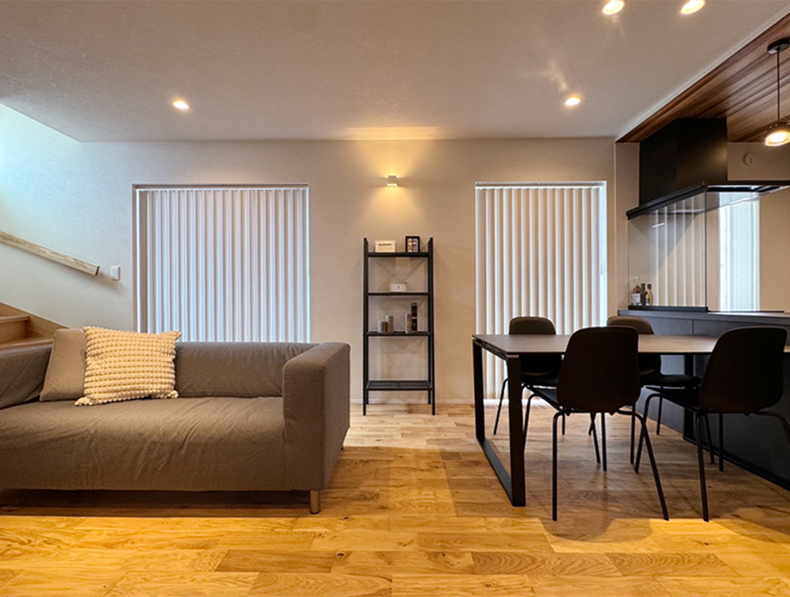 木目をアクセントに落ち着きのあるLDK